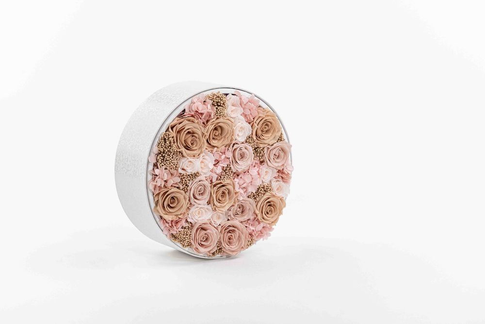 Floral decoration - The small garden - Grace - round white box size L - BENOIT SAINT AMAND