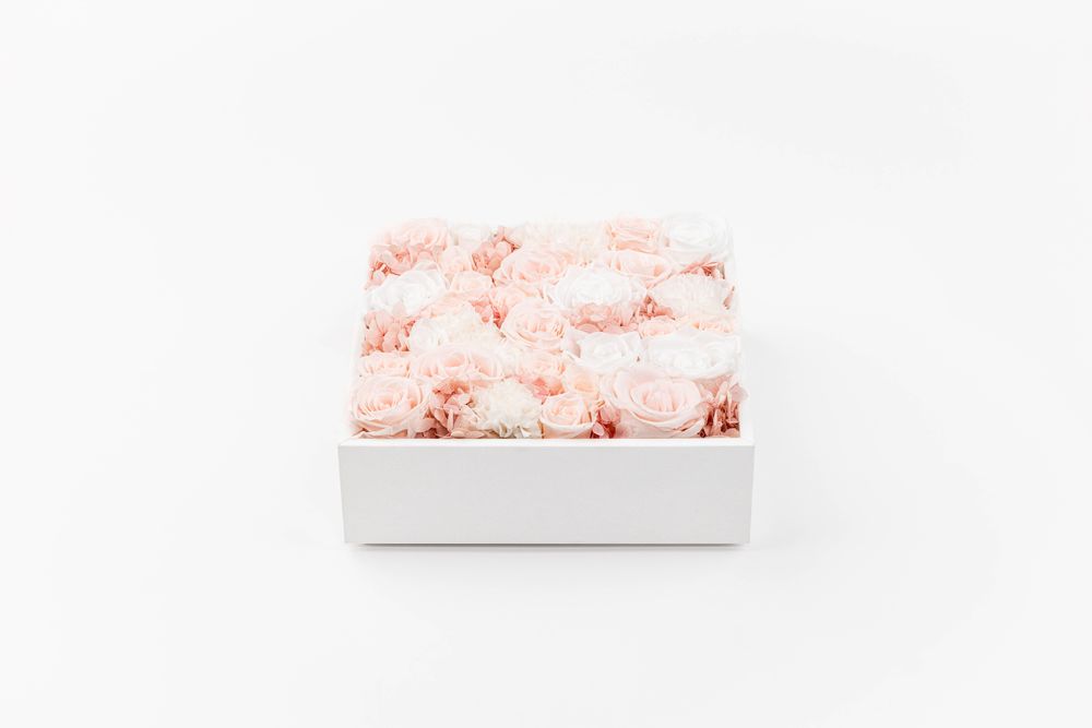 Floral decoration - The small garden - Sweet - white square box size L - BENOIT SAINT AMAND