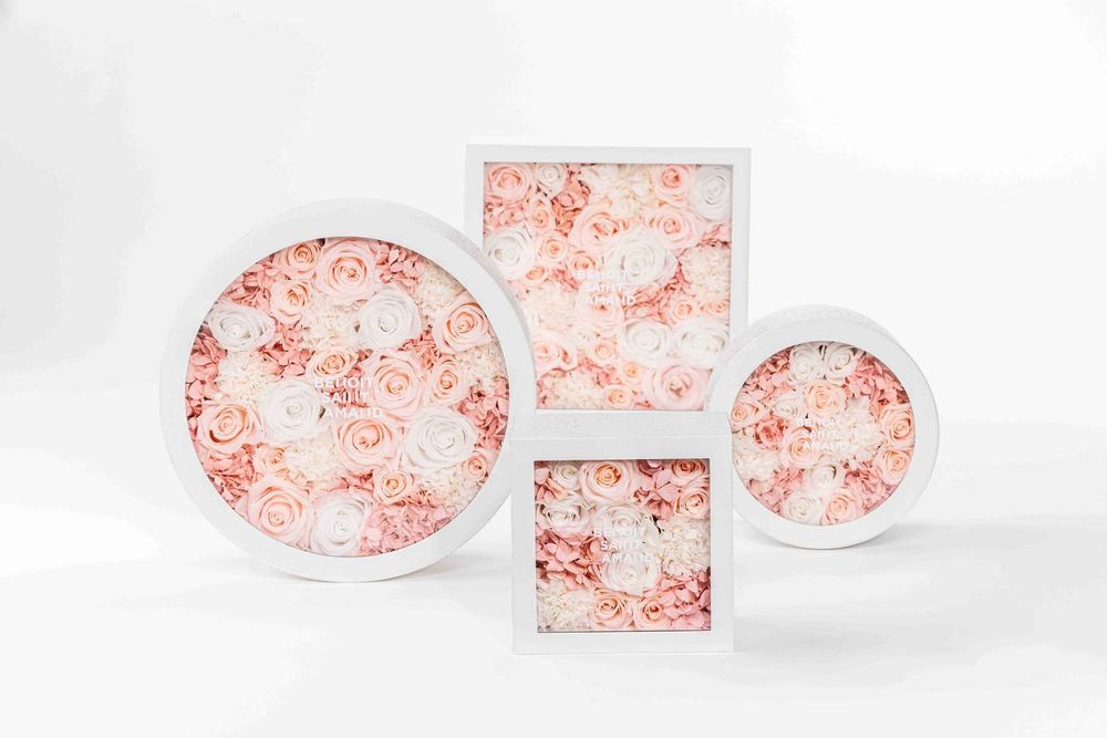 Floral decoration - The small garden - Sweet - white square box size L - BENOIT SAINT AMAND