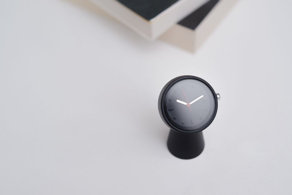 Design objects - Table Clock - FREEFORM MARKETING LTD.