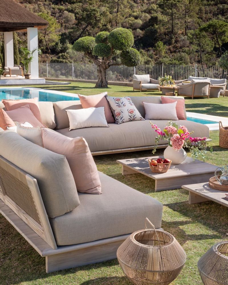 Lawn sofas - OUTDOOR SOFA LANGE - CRISAL DECORACIÓN