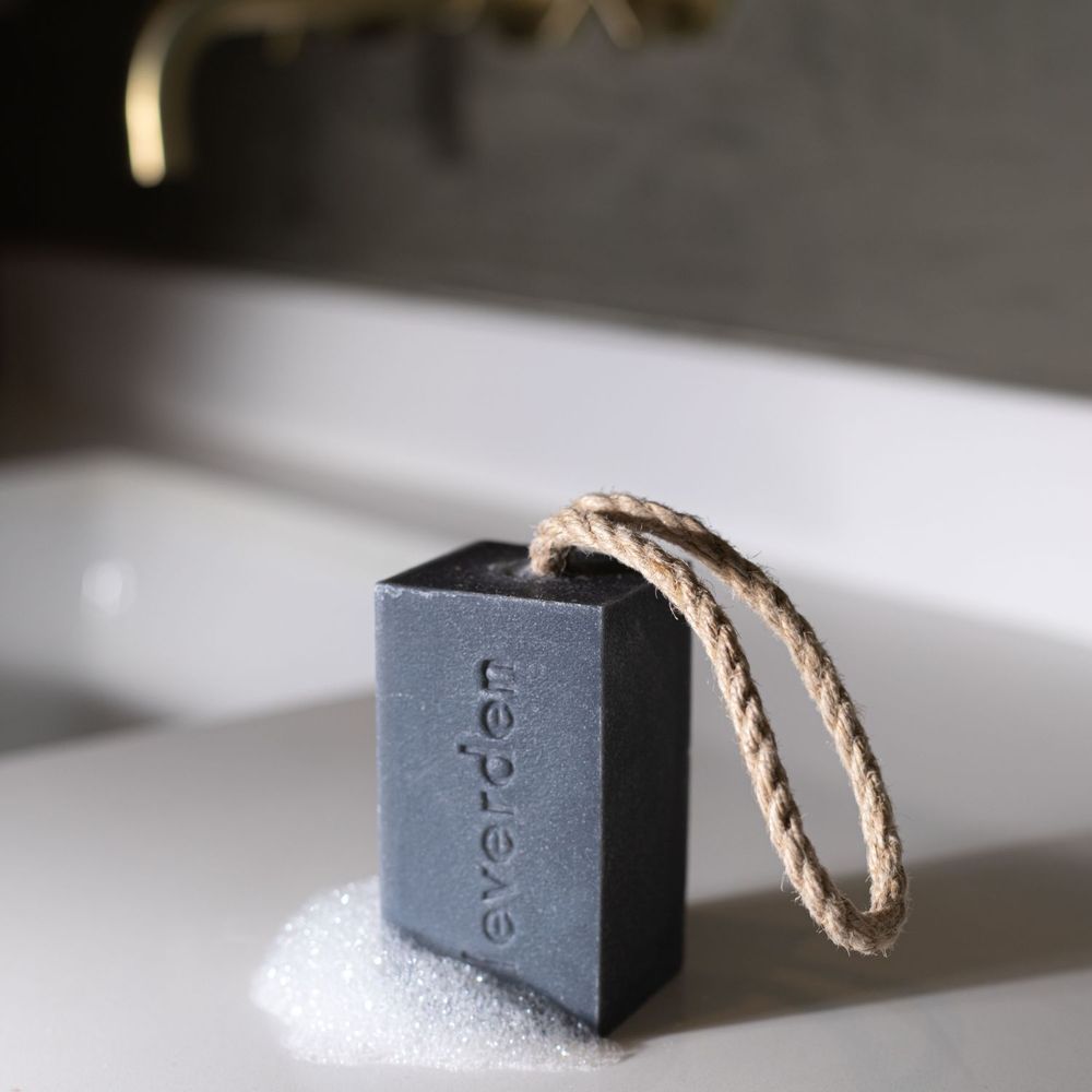 Soaps - Charcoal bar soap - LEVERDEN