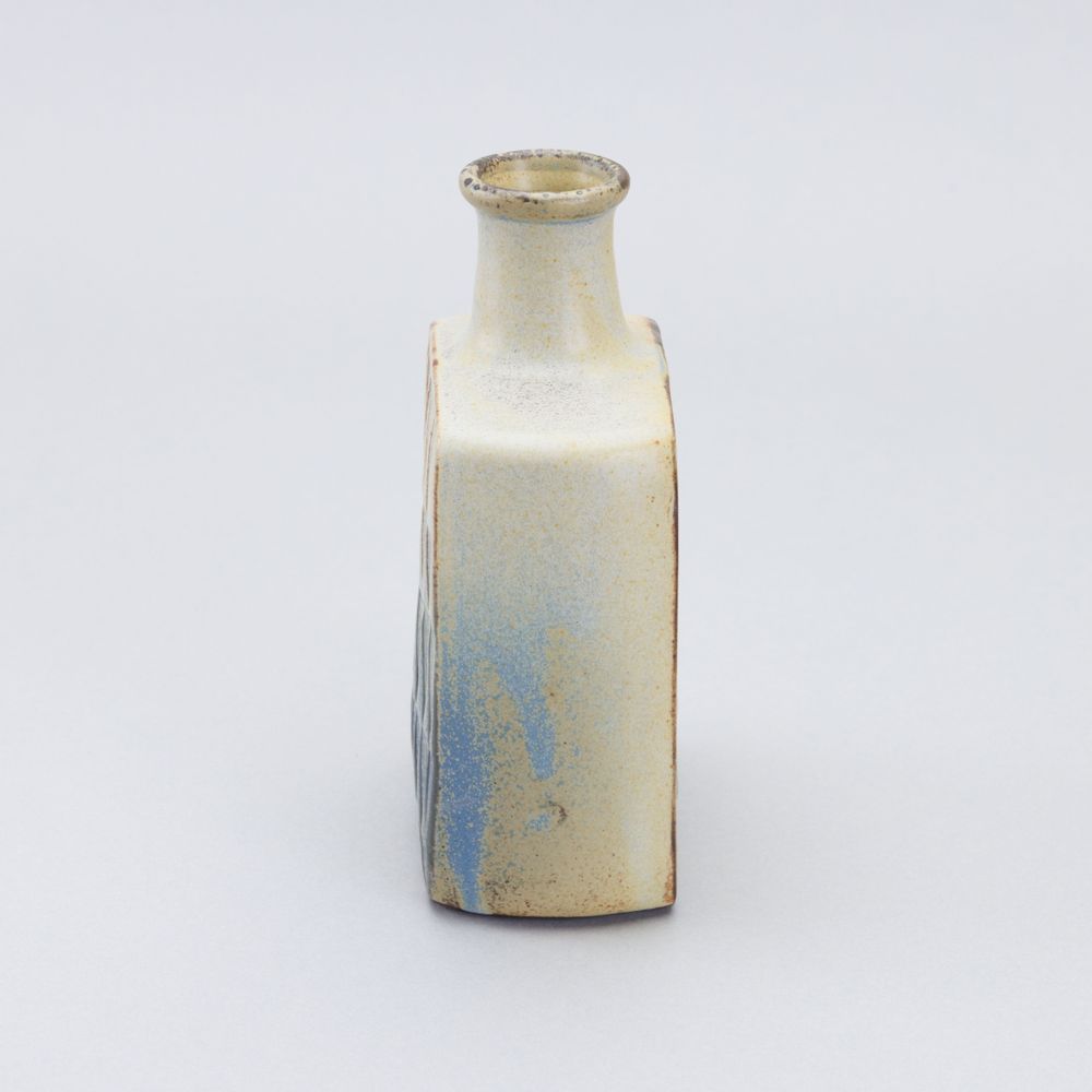 Vases - Vase　triangle and bird relief　(reversible) - カシワクラフト