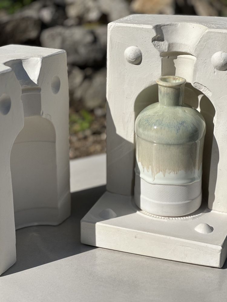 Ceramic - PORCELAIN BOTTLE - ON THE BEACH - DI VINCENZO POUJOULA