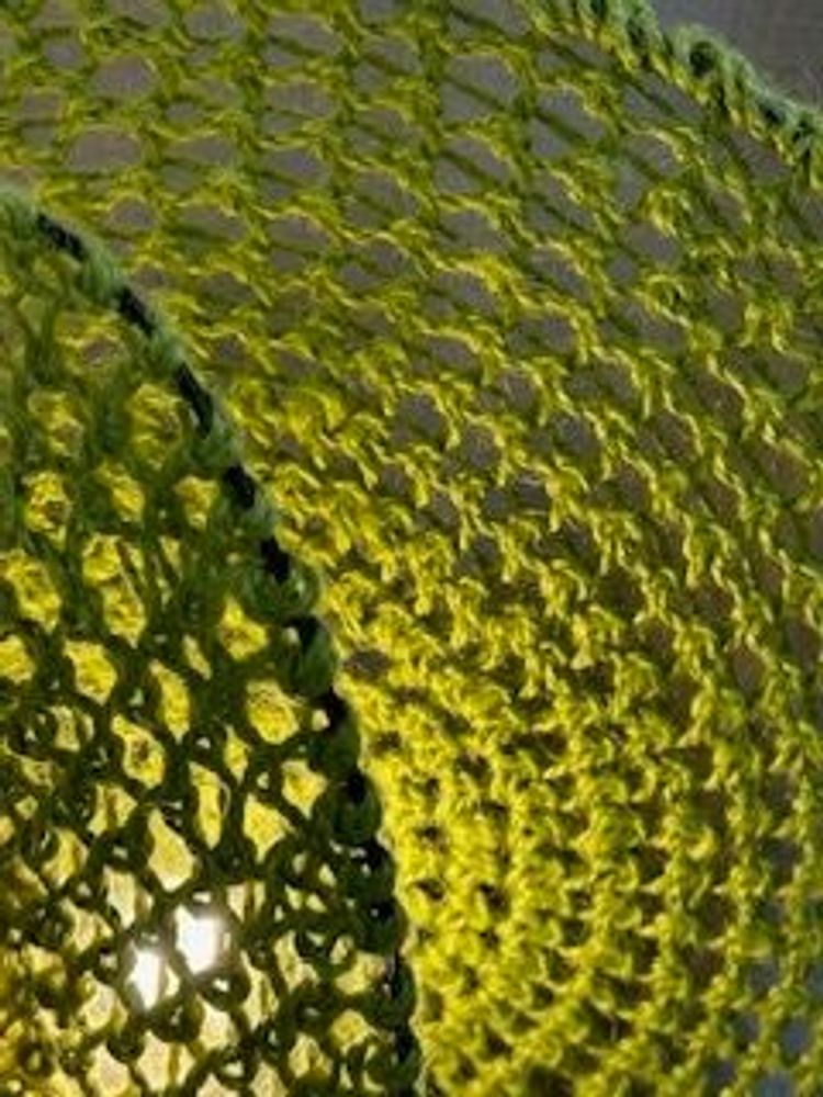 Office design and planning - ENVOL table lamp with green jute rope - ADELE VAHN