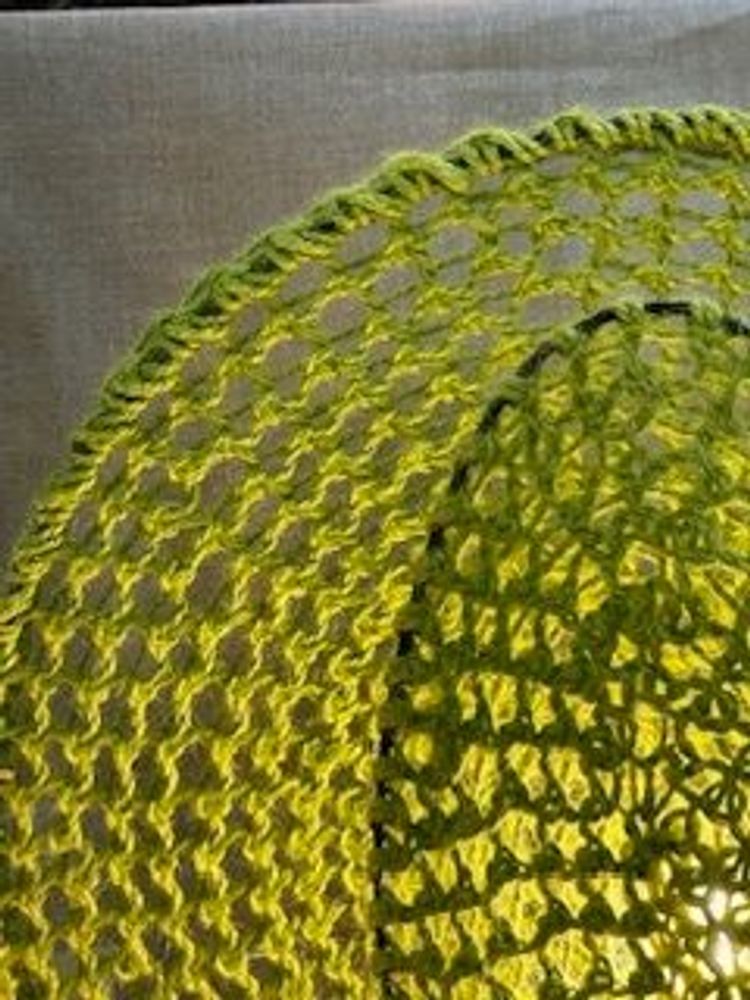 Office design and planning - ENVOL table lamp with green jute rope - ADELE VAHN