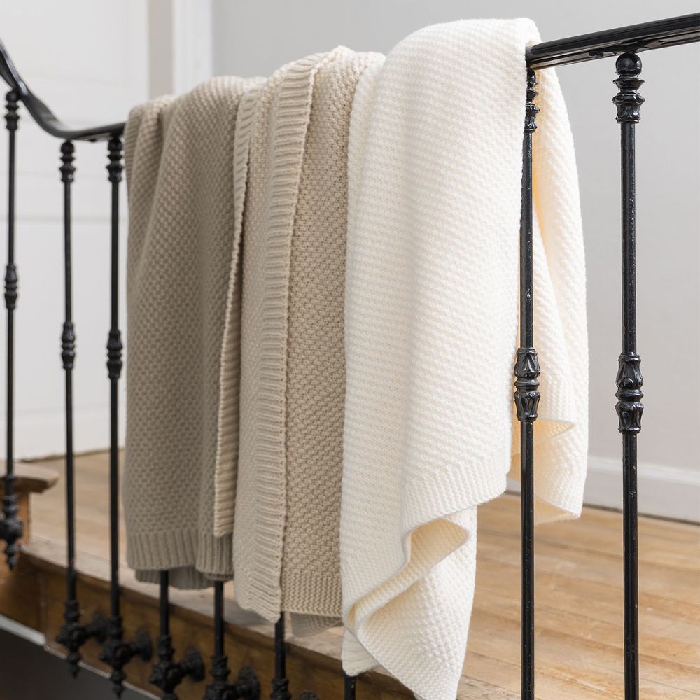 Throw blankets - Danilo recycled knit plaid - MAISON VIVARAISE – SDE VIVARAISE WINKLER