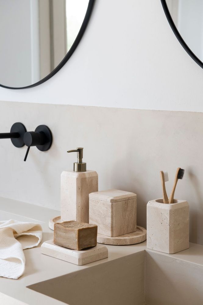 Bathroom storage - BA24116 Travertine box 9x9x9.5 cm - ANDREA HOUSE
