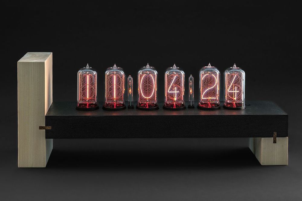 Console table - Nixie Clock: The BNixie No. 01 - NIXIEFAB FRANCE