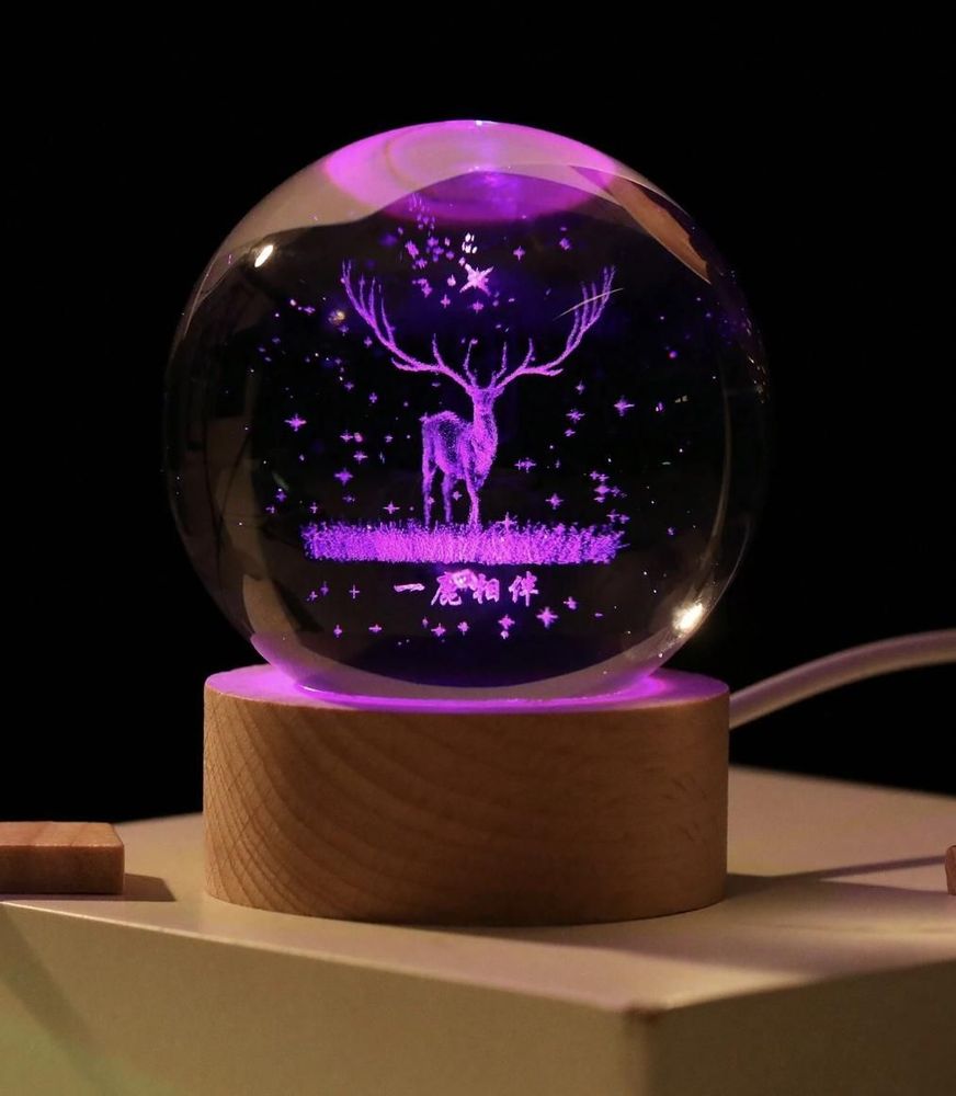 Cadeaux - Boule de verre gravée sur base en bois LED avec télécommande. - LE COMPTOIR DU NEON