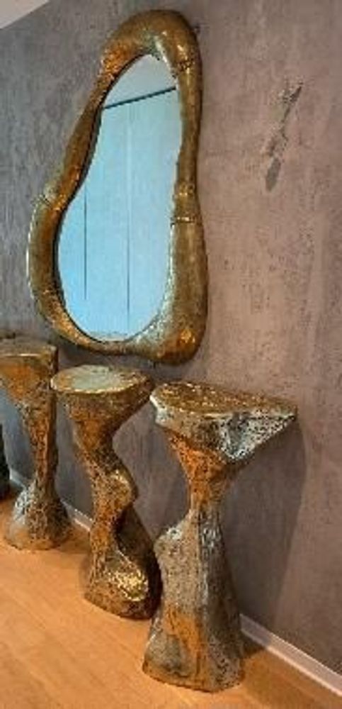 Tables for hotels - Extraterestrial_ Mirror and consoles - LOVABLE ART