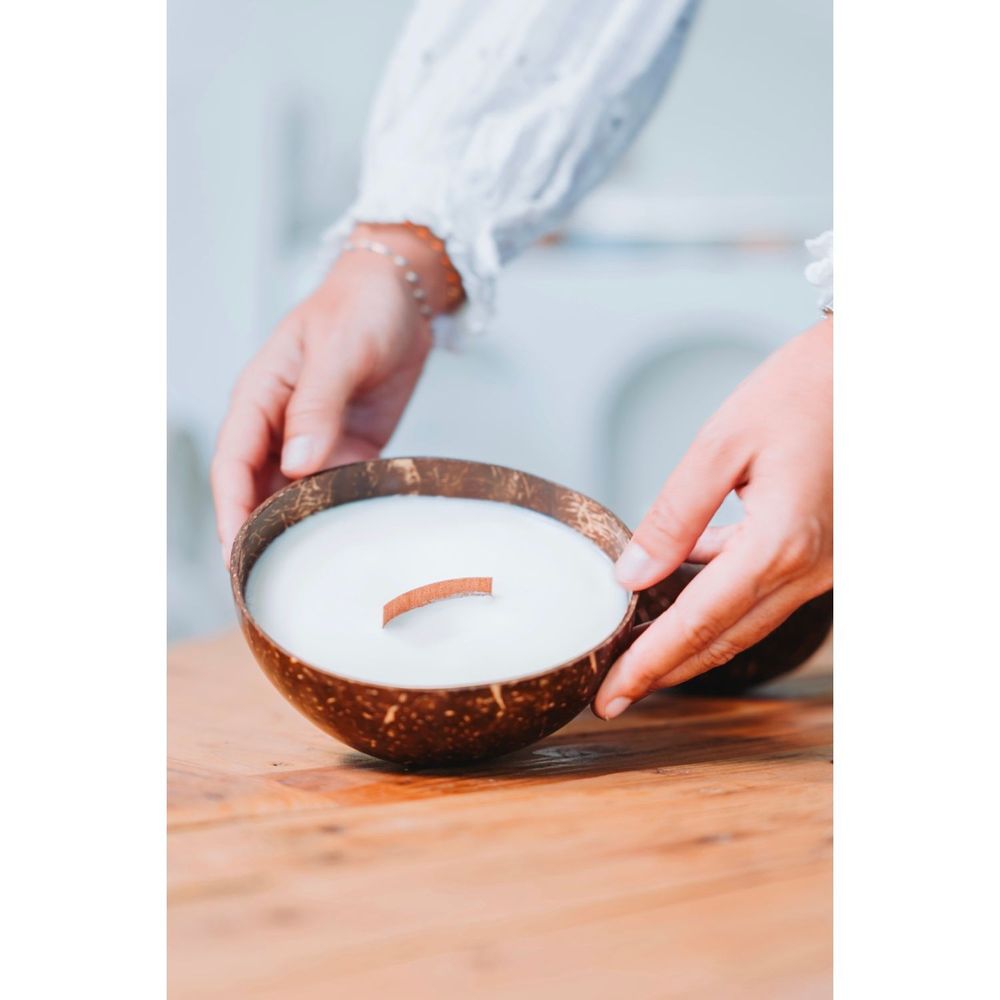 Objets de décoration - Bougie Coconut candle poncée Frangipanier - AGUA BENTA