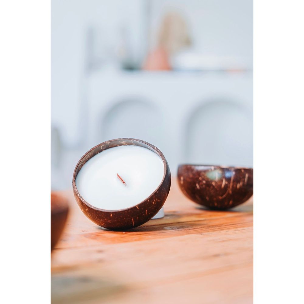Objets de décoration - Bougie Coconut candle poncée Frangipanier - AGUA BENTA