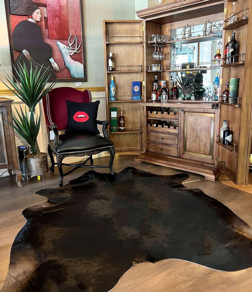 Contemporary carpets - Cowhide Rugs - LOOMINOLOGY RUGS