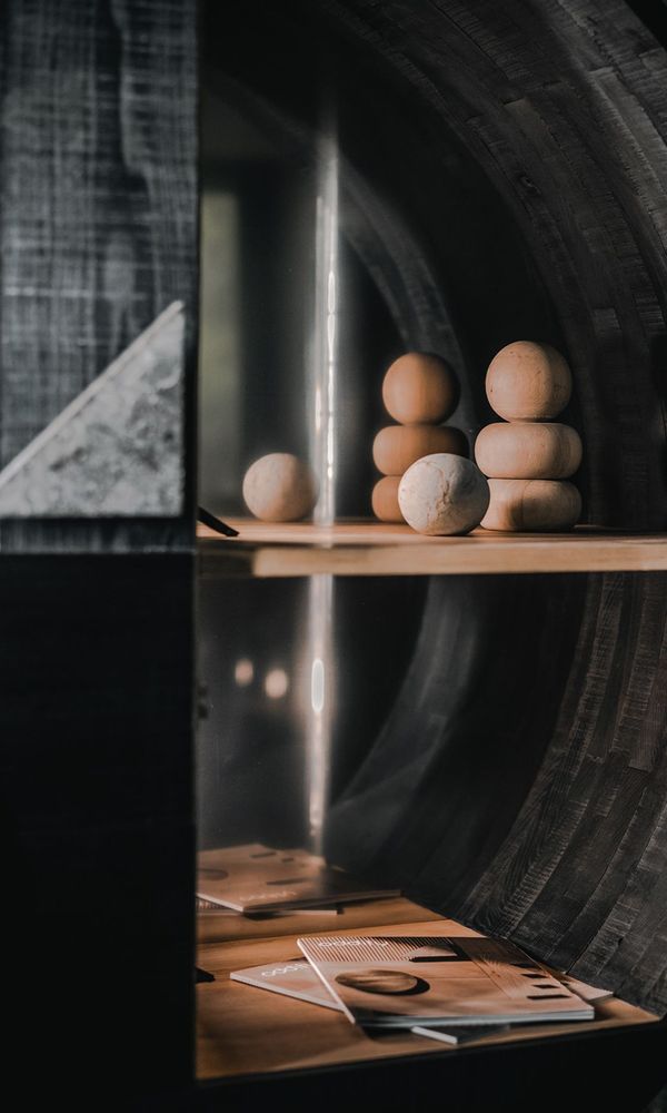 Mobilier et rangements pour bureau - Black Cabinet Oddity - SQUARE DROP