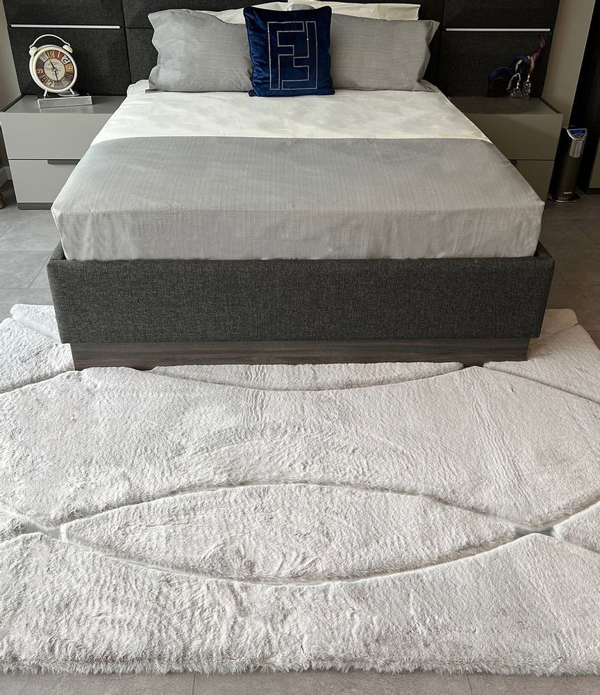 Bespoke carpets - RABBIT RUG - LOOMINOLOGY RUGS