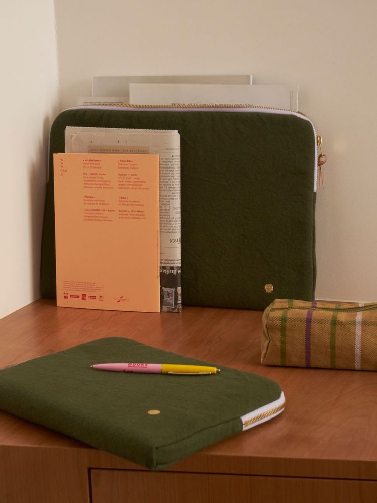 Other office supplies - Computer and iPad sleeves - LA CERISE SUR LE GÂTEAU