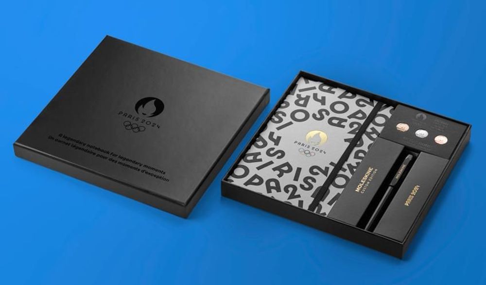 Stationery - Paris 2024 Olympic Games box, notebook, three pins and a pen. - MOLESKINE