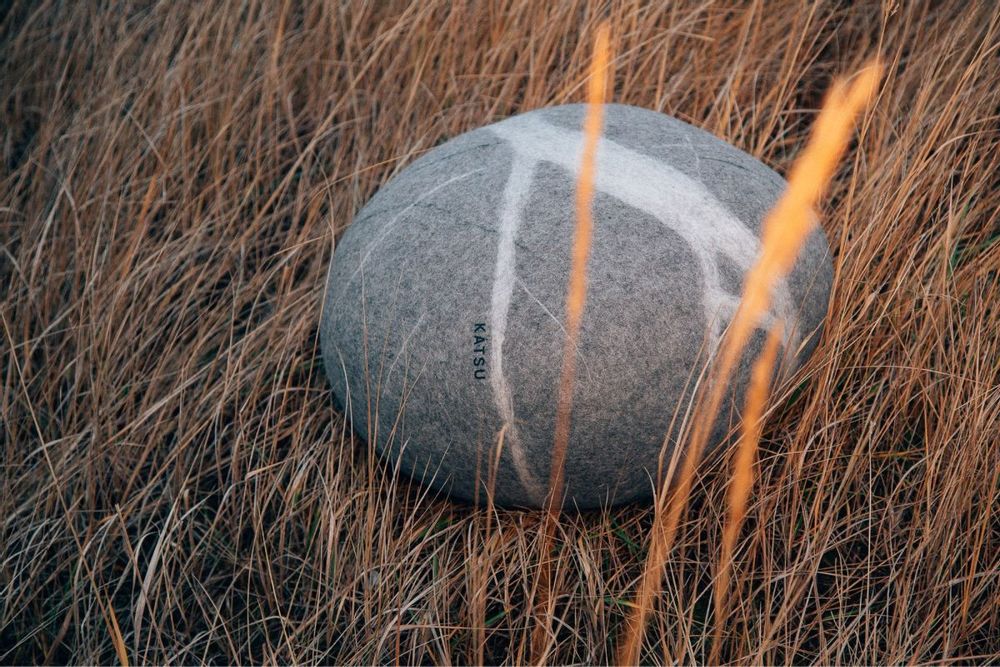 Objets design - Meuble pouf ottoman en laine "Haiku" - KATSU STONES