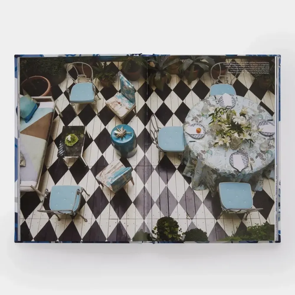 Papeterie - Blue and White Done Right - PHAIDON