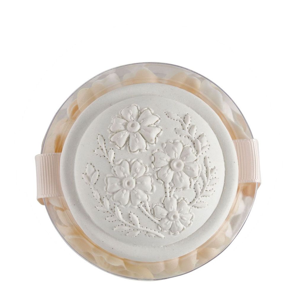 Soaps - Box of white and nude scented soap petals - Rose perfume - MATHILDE M.