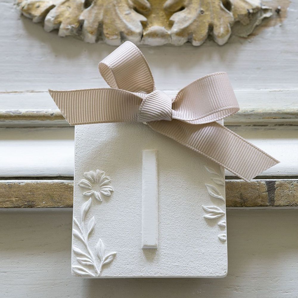 Senteurs - Décor parfumé lettre I - Voile de Lin - MATHILDE M.