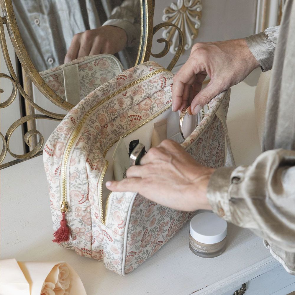 Clutches - Large double vanity Patio in Flowers - MATHILDE M.