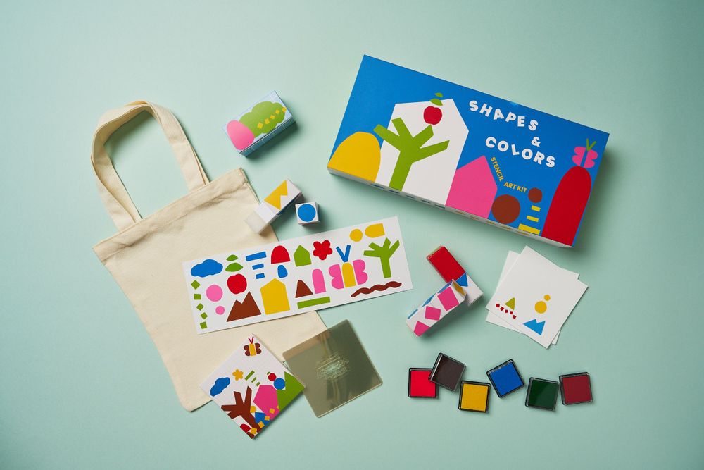 Jeux enfants - Shapes & Colors—STENCIL ART KIT - IOIO STUDIO