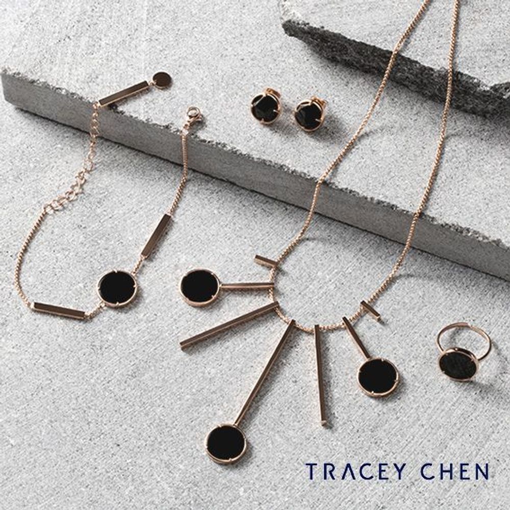 Jewelry - FASHION APPAREL / ACCESSORIES / DESIGNER LABEL / JEWELRY / SHOES - TAIWAN TEXTILE FEDERATION