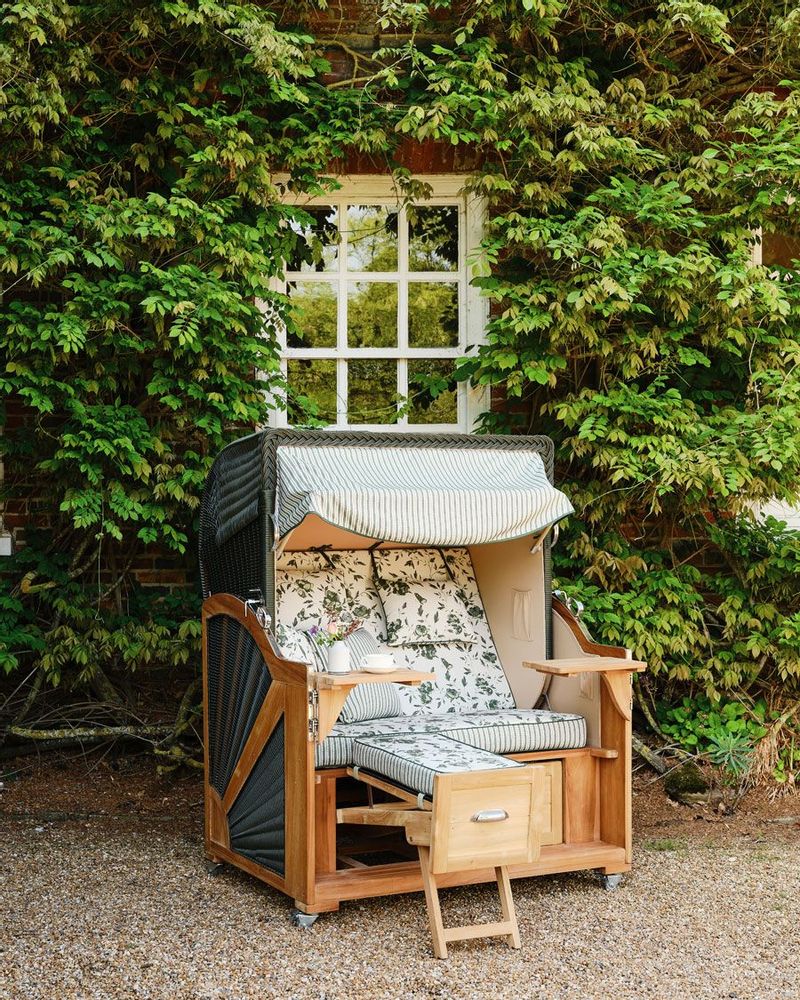 Deck chairs - Strandkorb- Luxurious beach chair, a piece of German cultural heritage - HERITAGE 1864