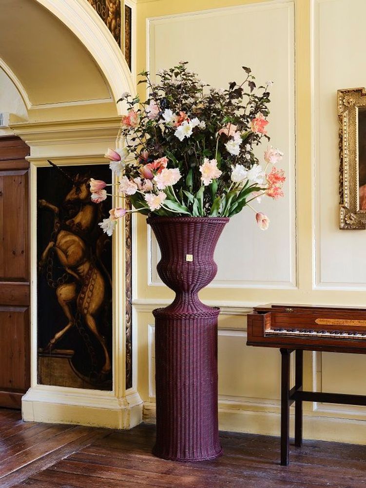 Garden accessories - The MEDICI Vase on Pedestal by VASEVOLL - VASEVOLL