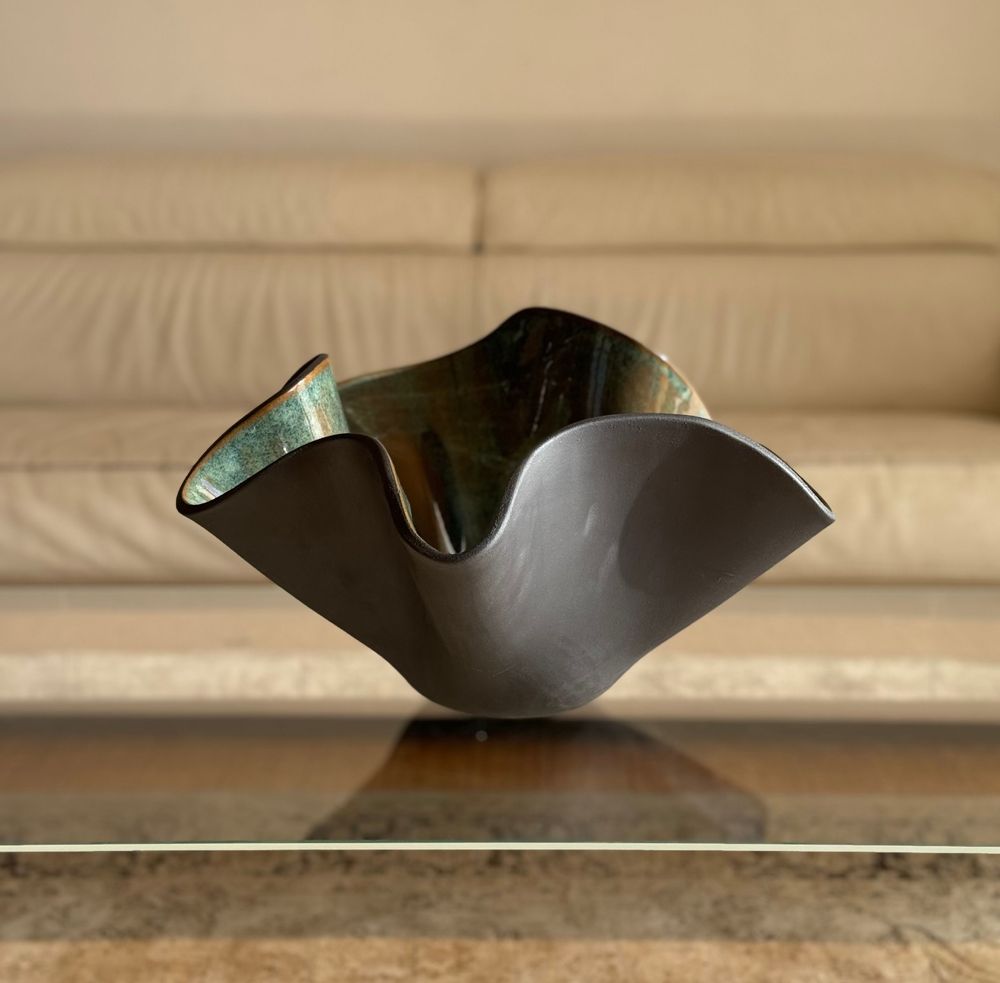 Céramique - GRANDE COUPE ONDULÉE - COLLECTION BLACK FIORE - DI VINCENZO POUJOULA