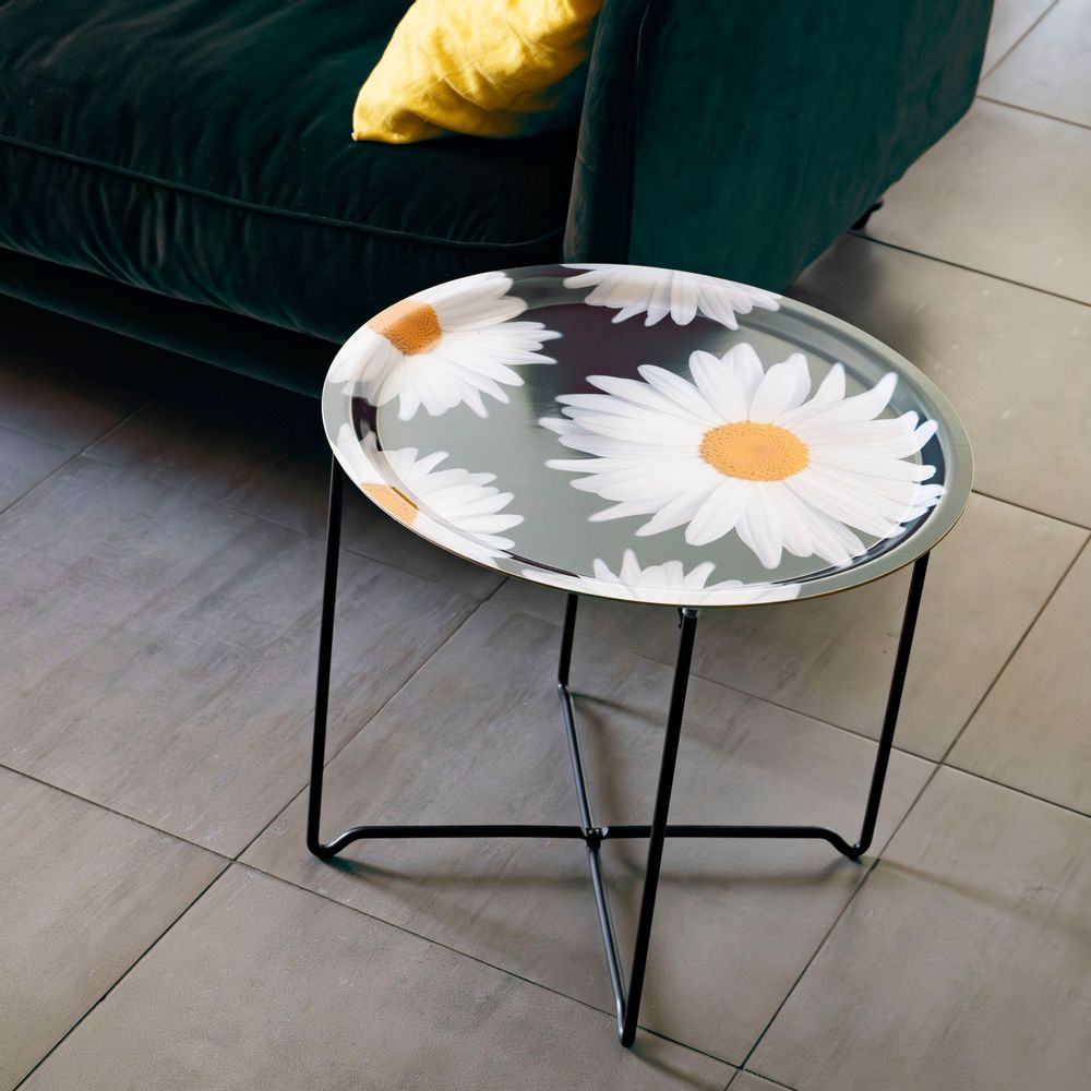 Trays - Round side table with removable wooden tray 49 cm - Daisies - MONBOPLATO