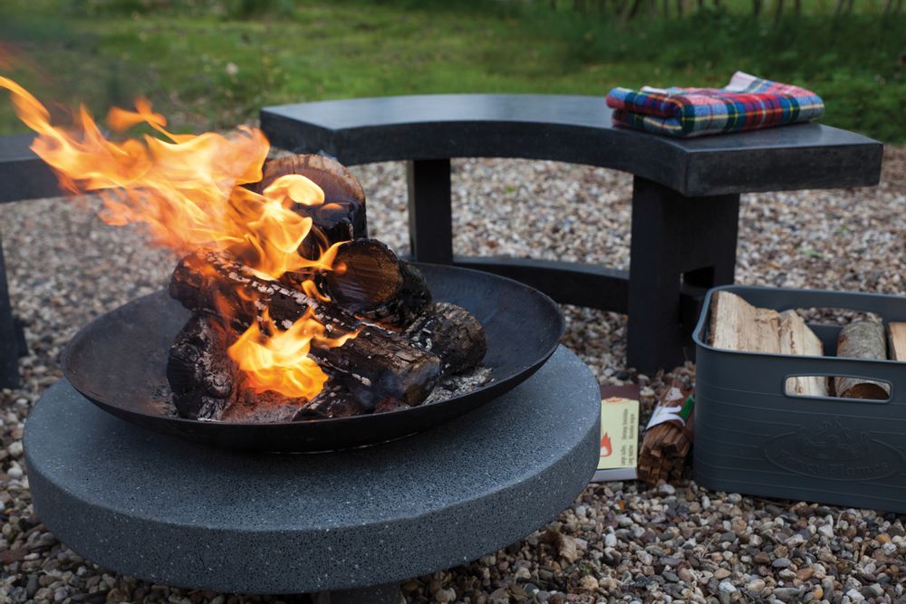 Outdoor fireplaces - Fire bowls, patio heaters, wood pellets, charcoal, firelighters, cooking accessories... - ESSCHERT DESIGN