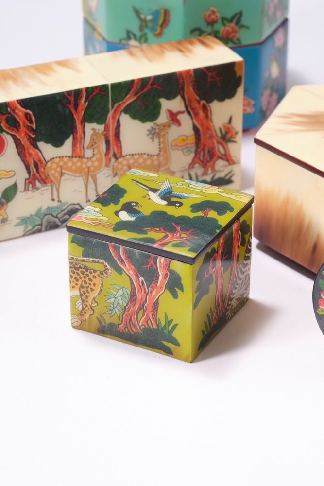 Design objects - Flowers and Birds Patterned Hwagak Octagonal Box, Etc - KOREA HERITAGE AGENCY(KHA)