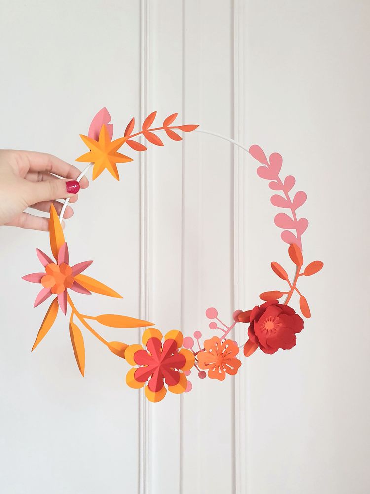 Decorative objects - Elisabeth - paper flower wreath - PLIPAPIERCISEAUX