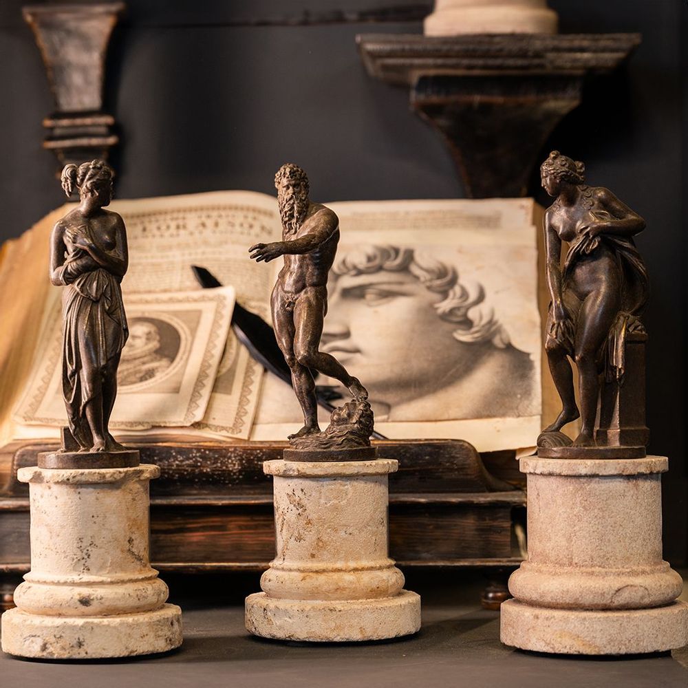 Decorative objects - New Showroom: The Collector's Cabinet! - ATELIERS C&S DAVOY