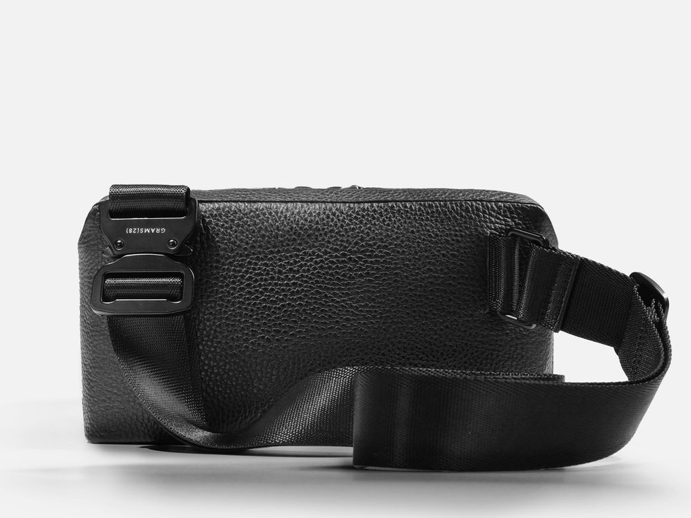 Bags and totes - 157 Essential Sling - GRAMS28
