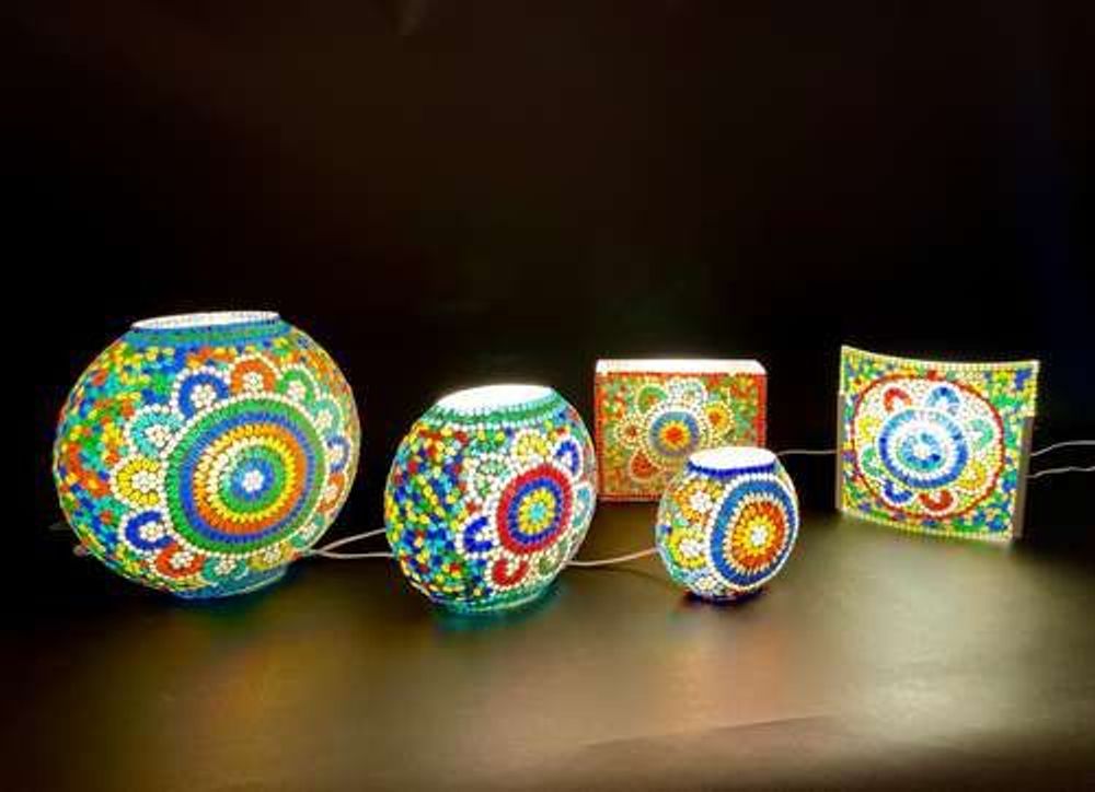 Table lamps - Colored Mandala medium oval Handmade Lamp in mosaic glass h. 25 cm. - SOUL LIGHT EUROPE