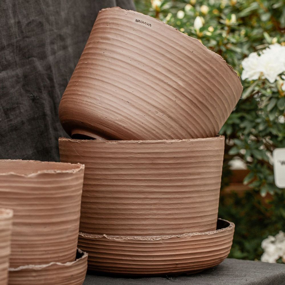 Décorations florales - Pot à fleurs avec soucoupe · SOL - VAIDAVA CERAMICS