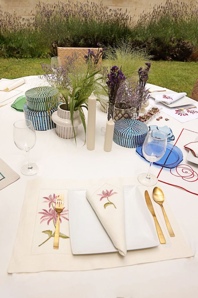 Placemats - Burgundy Dandelion Placemat set of 2 - HYA CONCEPT STORE