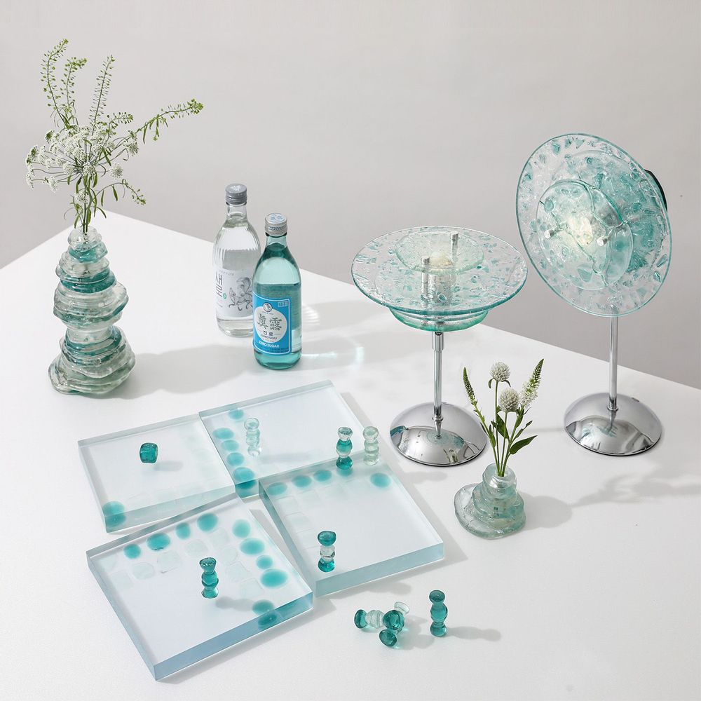 Vases - Nostalgic in ReGlass - HANYANG UNIVERSITY