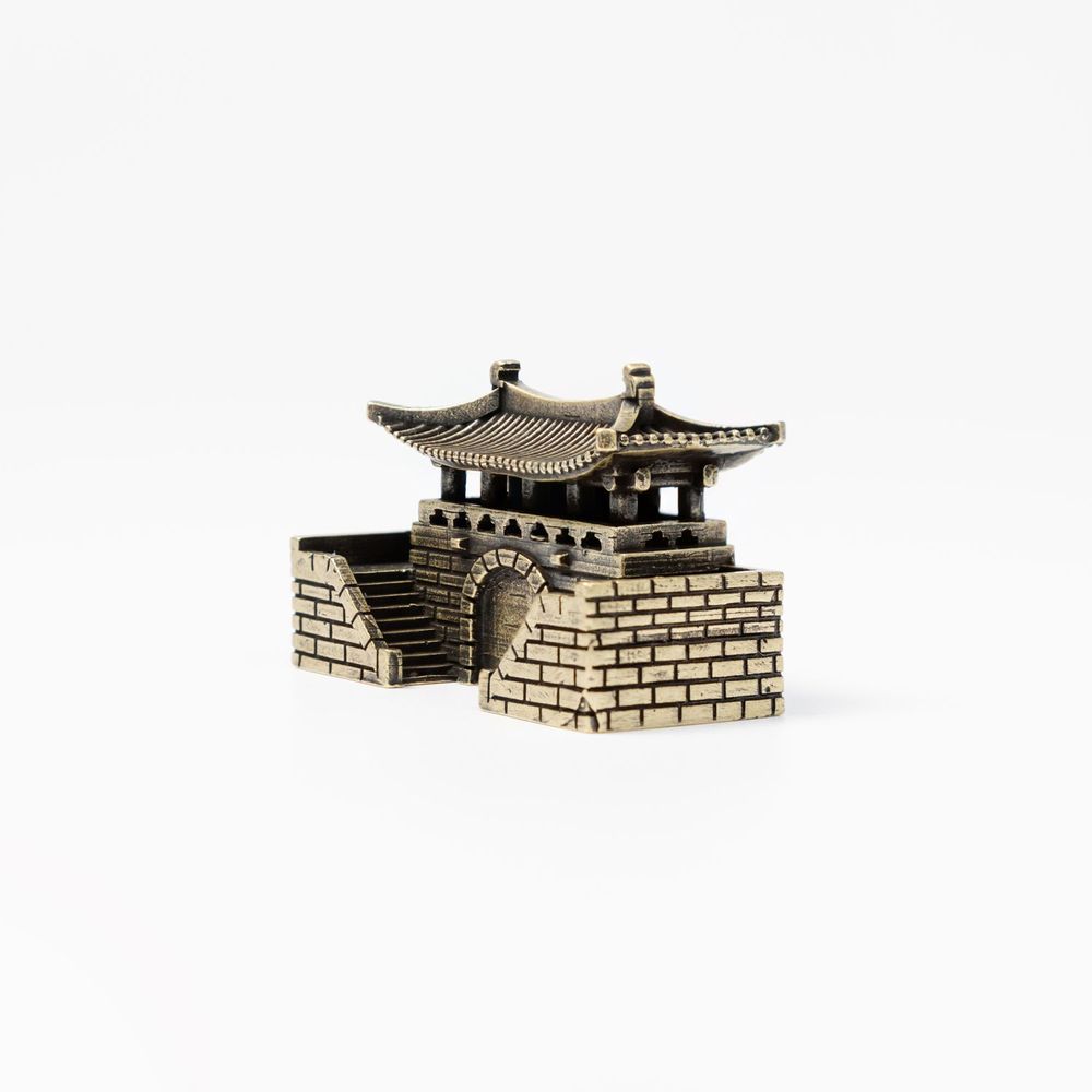 Sculptures, statuettes and miniatures - Seoul Sadaemun Paperweight & Orbze - JINCCECIL