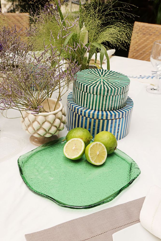 Assiettes de réception - Assiette ronde verte en forme de vague - HYA CONCEPT STORE