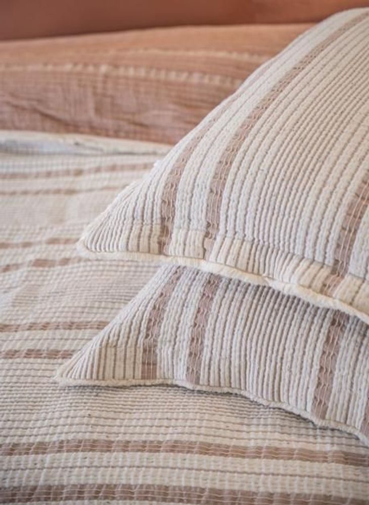Bed linens - Hivda 100% Organic Cotton Muslin Bed Cover - ECOCOTTON