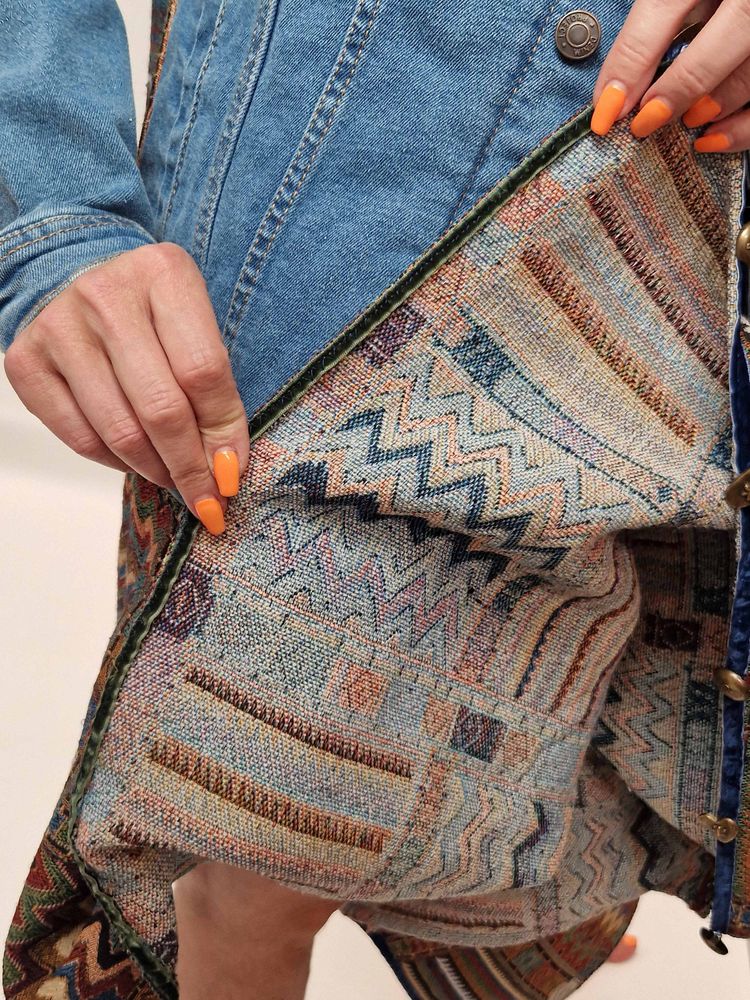 Prêt-à-porter - Fantaisie persane. Veste unisexe en jean unique avec tapisserie - VLADA DIZIK KOSHKIN DOM