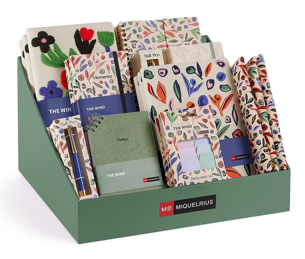 Gifts - DISPLAY COLLECTION LEAVES IN THE WIND, 30 assorted pieces - MIQUELRIUS