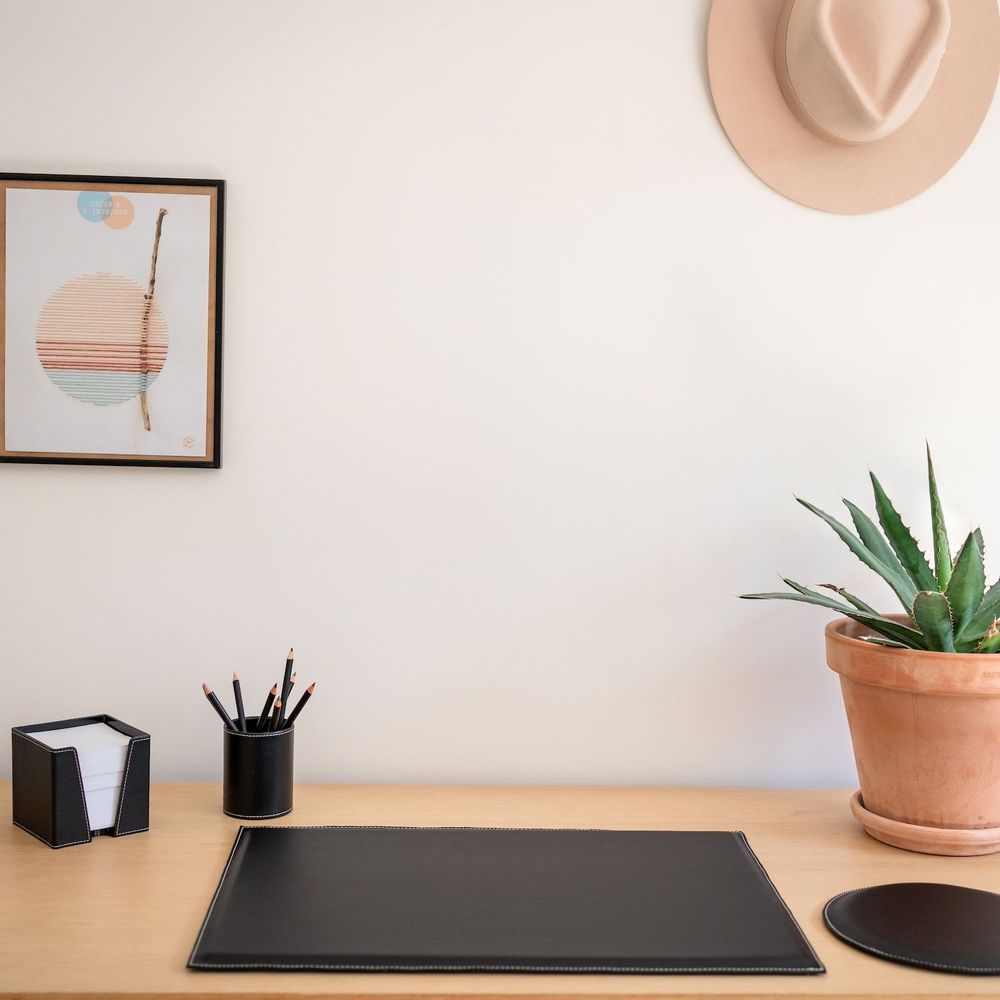 Decorative objects - Lamanon leather desk pad - MIDIPY