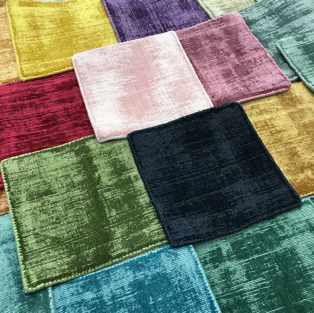 Bespoke carpets - Free Rug Samples Color Poms Boxes Pack The custom carpet of your dream - INDIAN RUG GALLERY