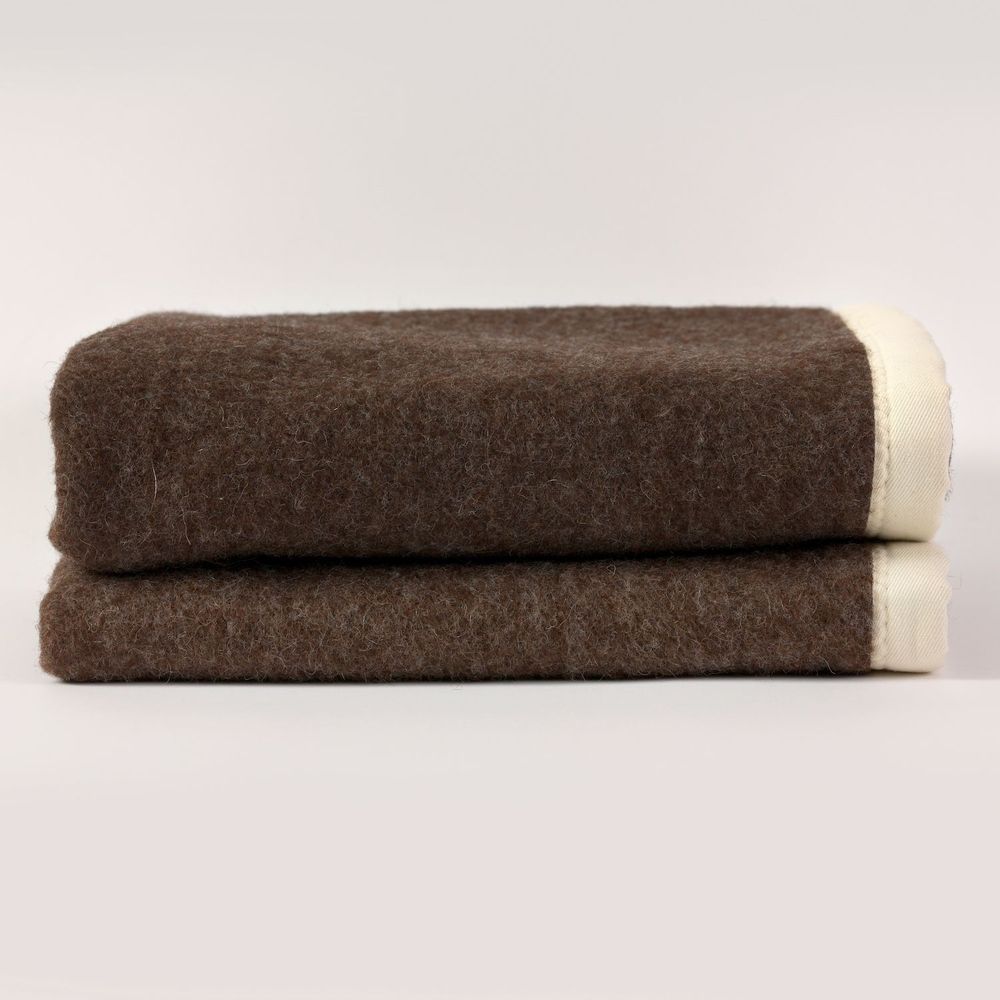 Throw blankets - Gabarro French wool throw - MIDIPY